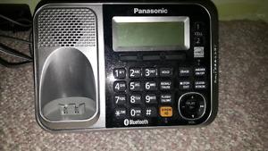 Panasonic Home Phones c/w Answering Machine