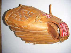 Rawlings Baseball glove in Truro