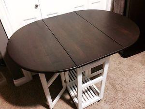 SOLD perfect table for small spaces