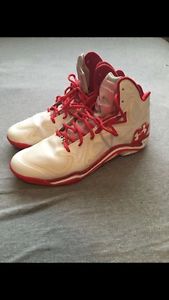 Size 13.5 Under Armour Basketball shoes