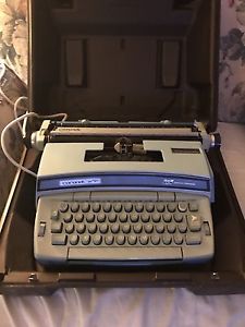 Smith - Corona Coronamatic Typewriter