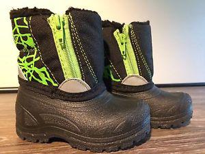 Toddler boys size 3 winter boots