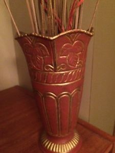 VASE WITH GOLD HIGHLIGHTS - $5