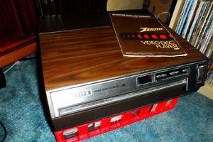 Vintage ZENITH -CED (Selectavision) Video Disc Player and