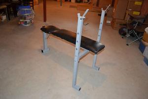 Weight lifting bench