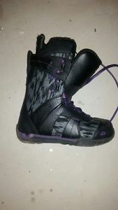 Womens size 9 RIDE Boots