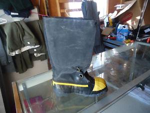 brand new flame retardent boots size 8