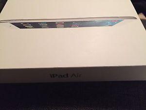 iPad Air 128gb $400