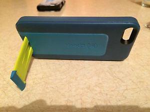 iPhone 5/5S case with built in stand