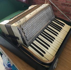 3 high end Accordions for Trade