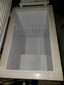 7 cu. ft - Deep freezer