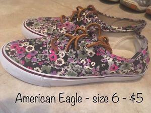 AE canvas shoes