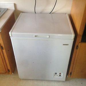 Box fridge freezer