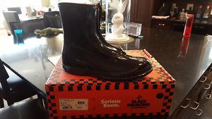 Brand NEW Black Diamond Rubber Boots