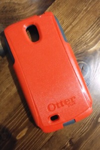 Brand new otterbox for Samsung S4