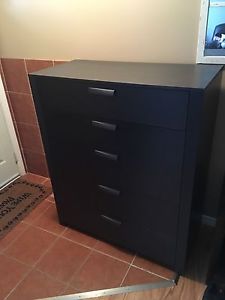 EQ3 5 drawer Black/brown dresser