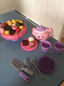 Fisher Price Teapot Set and Make your own Cake ser