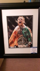 Framed signed ufc champ conor mcgregor picture beckett coa