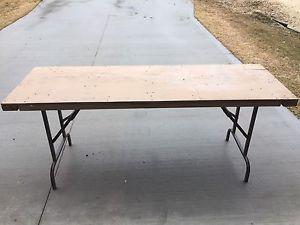 Free wooden table