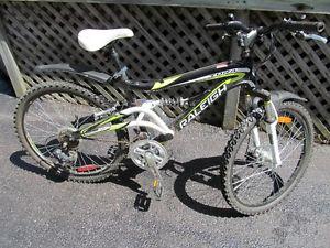 Girl's Off Road Bike with Dual Suspension