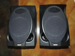 Great set of speakers for outdoor or garage