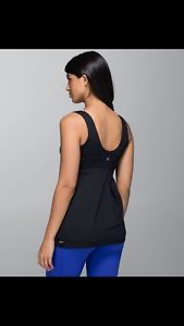 Lululemon black tame me tank top size 6