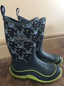 Muck Boots - size 4