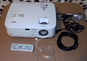 NEC NP-410 PROJECTOR with HDMI, remote, bright LAMP