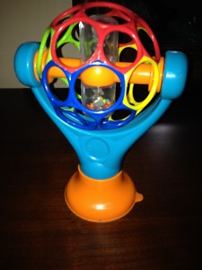 Oball suction toy for highchair