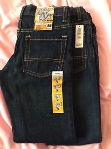 Old navy boys size 7 - Brand new never worn