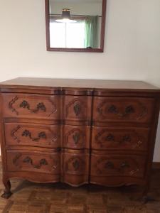 PAIR OF SOLID CHERRY EARLY 20TH CENTURY DRESSERS W/MIRROR