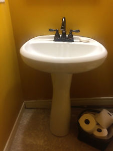 Pedestal Sink