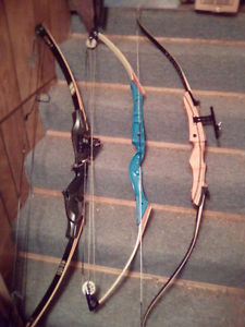 SELLING 2 COMPOUND+1 RECURVE BOWS WITH ACCESSORIES-