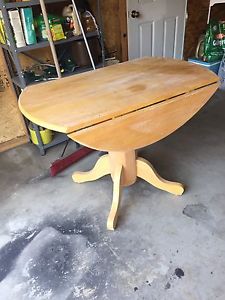 Solid oak wood table