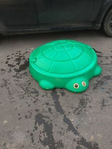 Turtle sandbox
