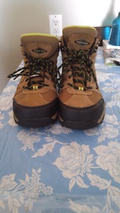 Women's work boots size 9