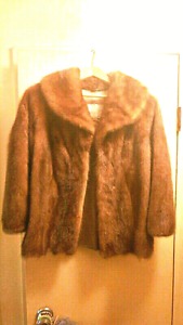 (100%) Real Fur Fashion Jacket (Size S-M)