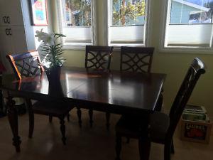 Beautiful dining table and chairs