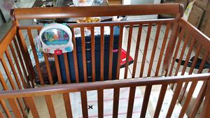 Crib in excellent condition