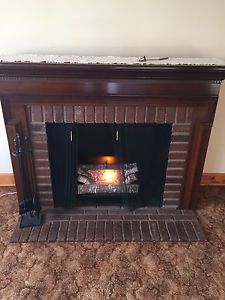 Electric wall fireplace