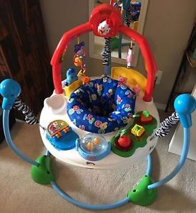 Fisherprice Jumperoo / Bouncing Exersaucer