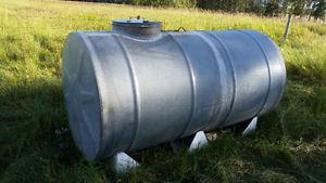 Galvanized water tank L with skid and baffle system