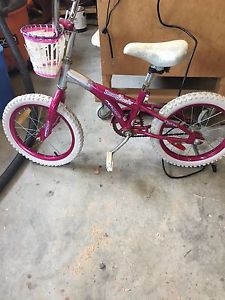 Girls bike small 2-5 year old