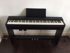 Like NEW Casio privia PX-160 Electric Digital Piano with