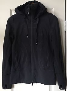 Lululemon Size 6 Black Stride Jacket in Great Condition