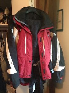 North Face Jacket - For Skiing or Hiking - MINT- LIKE NEW