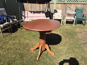 Oak table - -