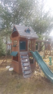 Play set clubhouse