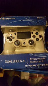 SONY PS4 DUAL SHOCK4