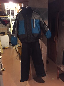 Snow/Skidoo Suit 2 piece, Size Large